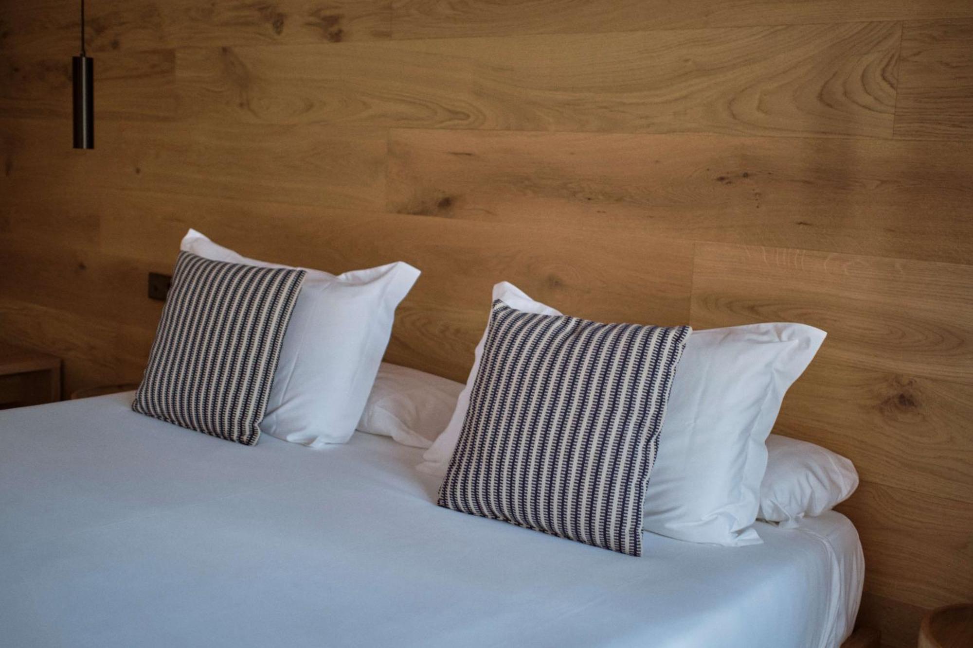 Las Gaviotas Suites Hotel & Spa Плая де Муро Екстериор снимка