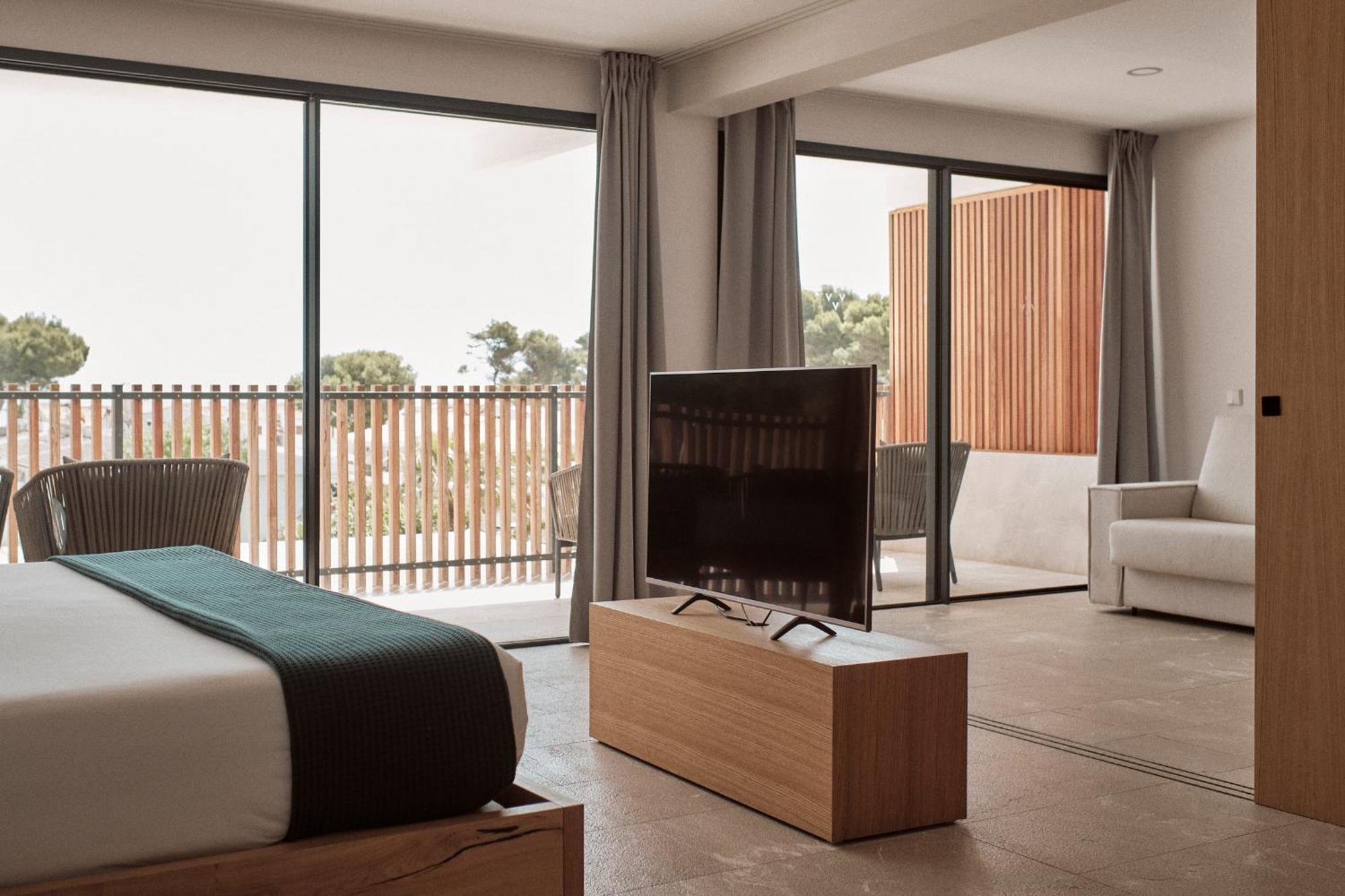 Las Gaviotas Suites Hotel & Spa Плая де Муро Екстериор снимка