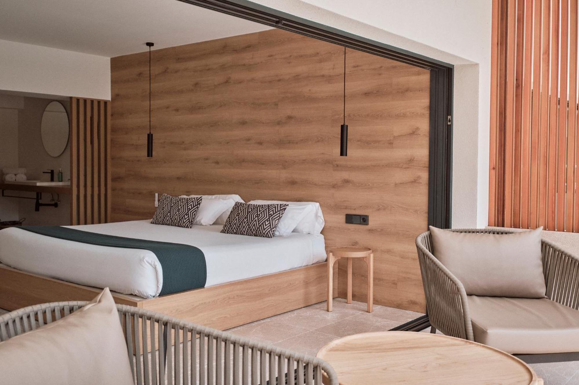 Las Gaviotas Suites Hotel & Spa Плая де Муро Екстериор снимка
